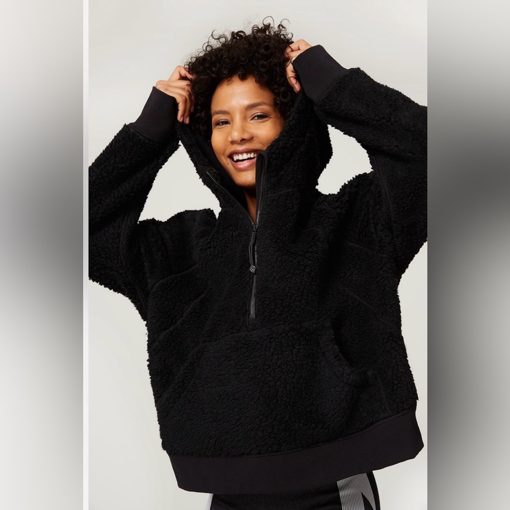 Lululemon Sherpa 3/4 zip Black
